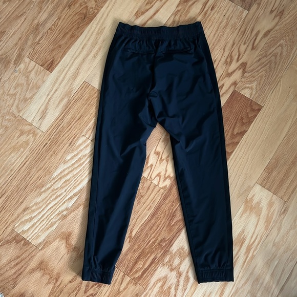 Athleta Brooklyn Jogger - Black - 2 - Picture 8 of 10